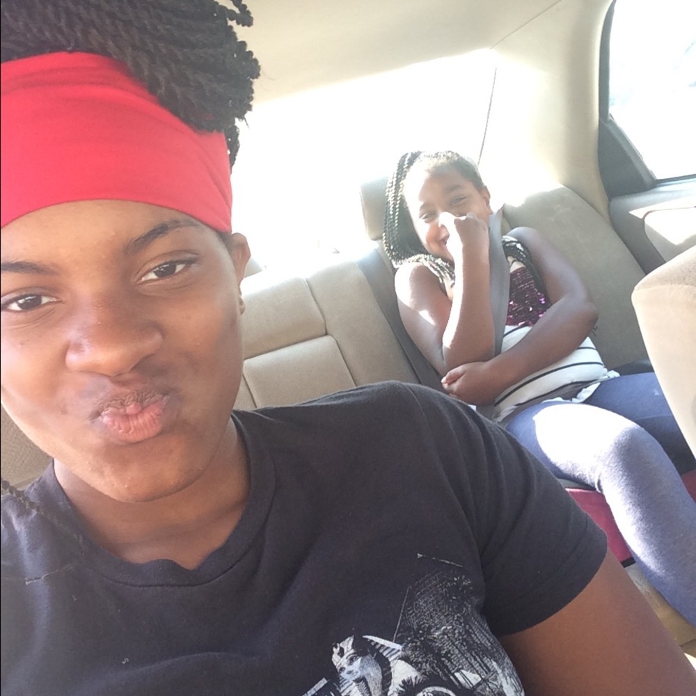 Meet your Posher, Miracle