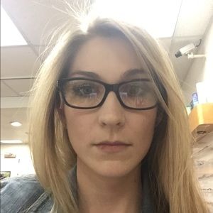 Meet your Posher, Gina