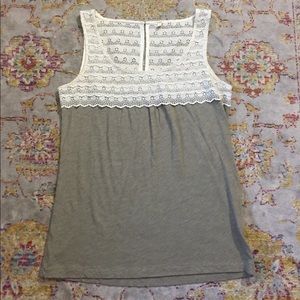 Classy J. Crew tank with scalloped lace detail 💕
