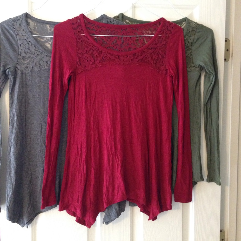 Bundle of 3 tops