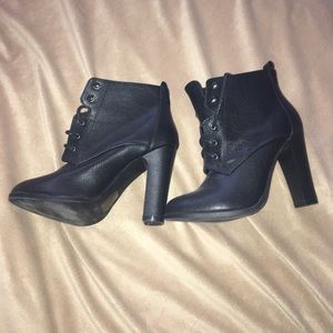Black platform heel boots