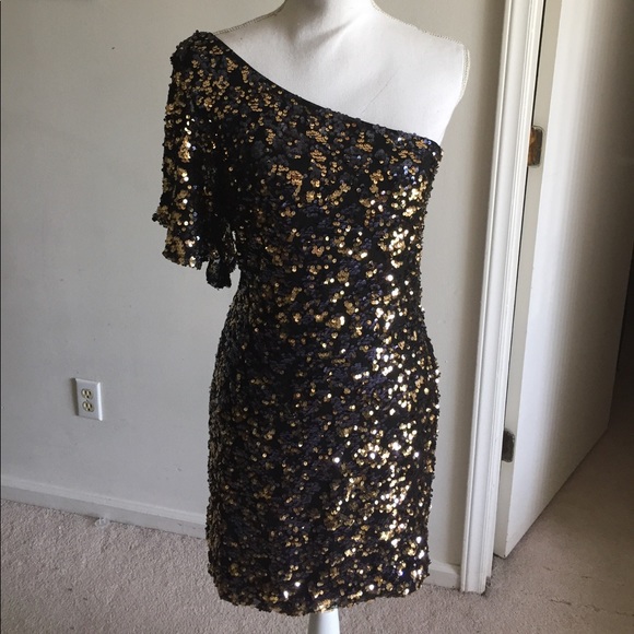 As U Wish Dresses & Skirts - 🎁AS U Wish sparkly mini dress