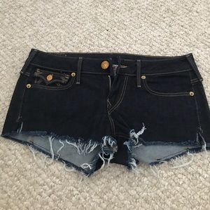 NEVER WORN True Religion cut off shorts