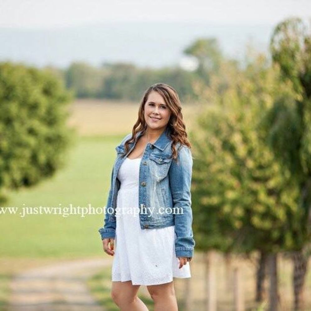 Meet your Posher, Kayla