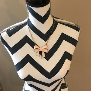 Ribbon necklace