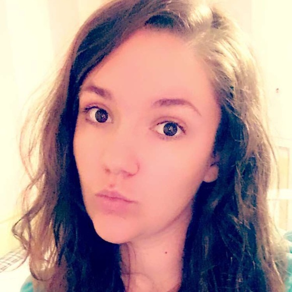 Meet your Posher, Amber - Picture 1 of 1