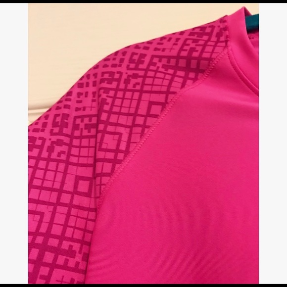 Under Armour Fitted Shirt - Picture 3 of 5