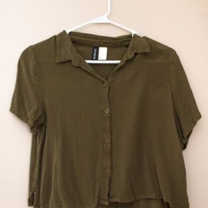 Green button up crop top