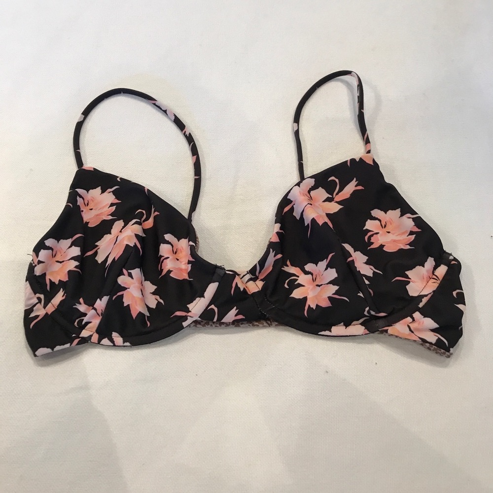 Acacia swimwear manhattan top