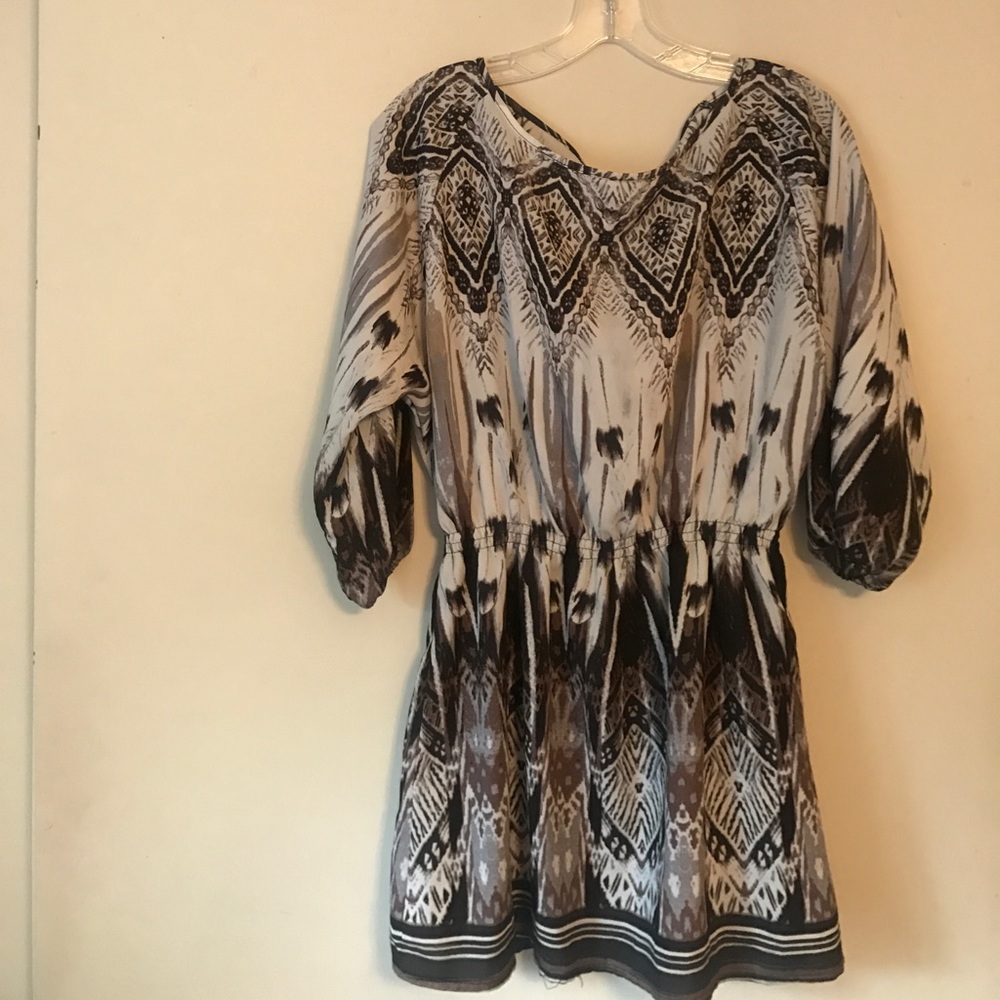 Patterned long sleeve dress