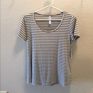 LuLaRoe classic T - brand new