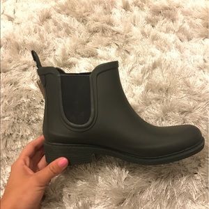 Madewell Chelsea Rain Boots