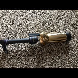 Hot tools curling iron used 3 times