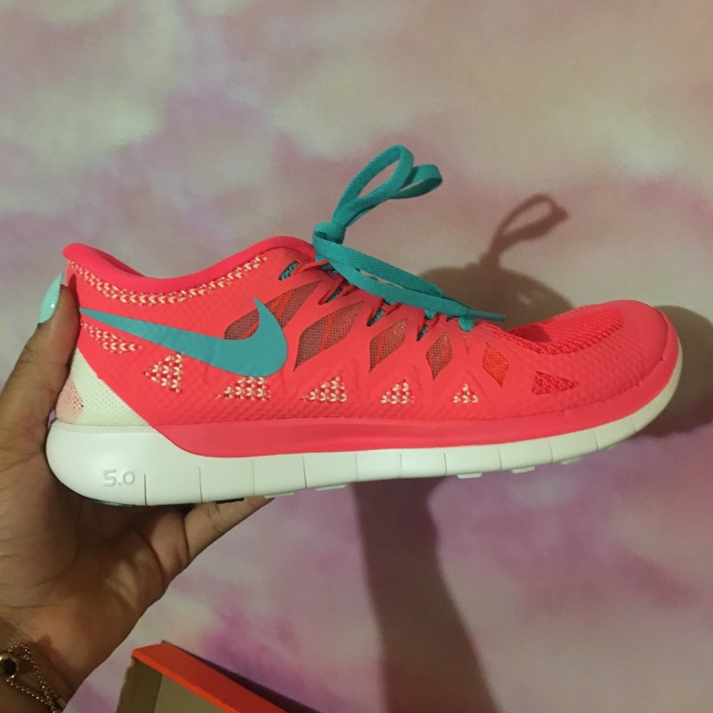 WOMENS Nike FREE 5.0 (Brand New)
