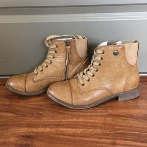 Rocky cognac boots