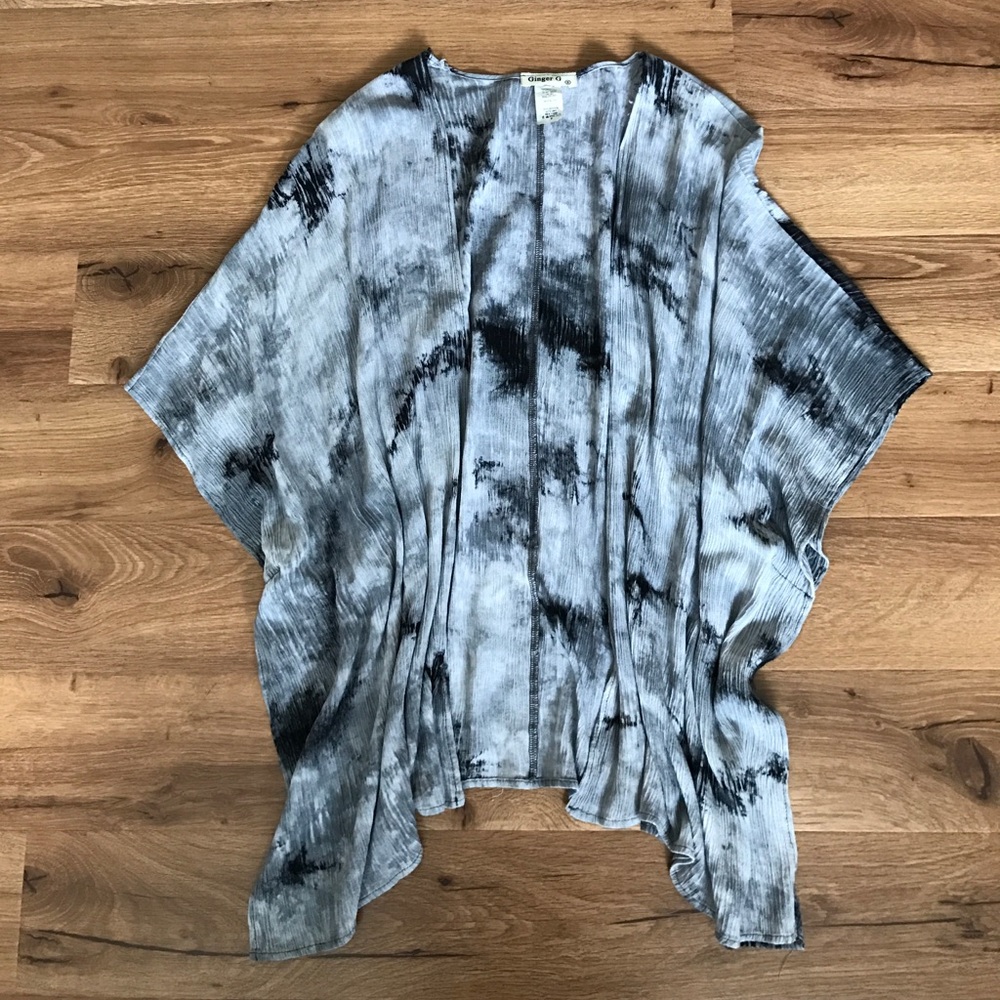 Printed Gray Kimono