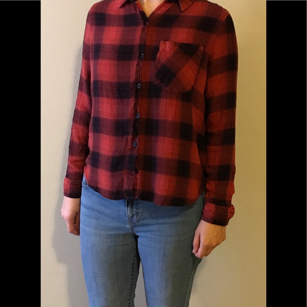 Forever 21 lightweight black & red plaid shirt