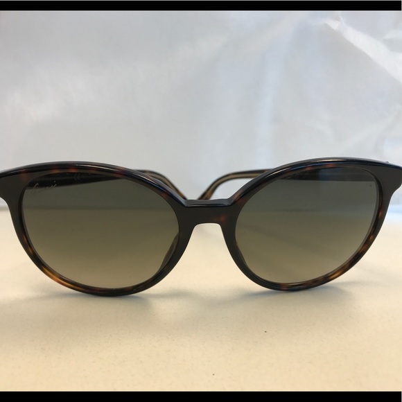 Gucci tortoiseshell sunglasses main image 4
