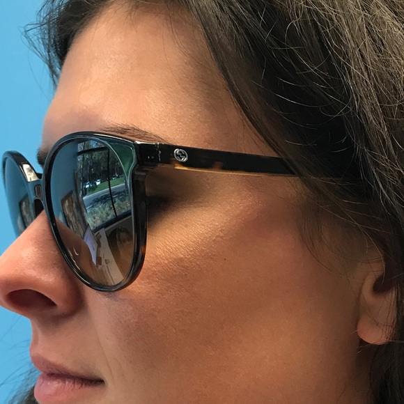 Gucci tortoiseshell sunglasses