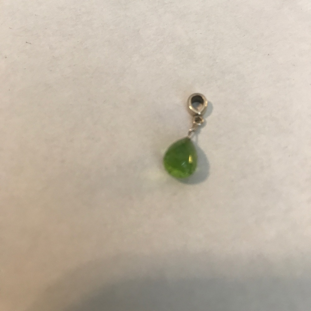 Green amethyst white gold necklace pendant