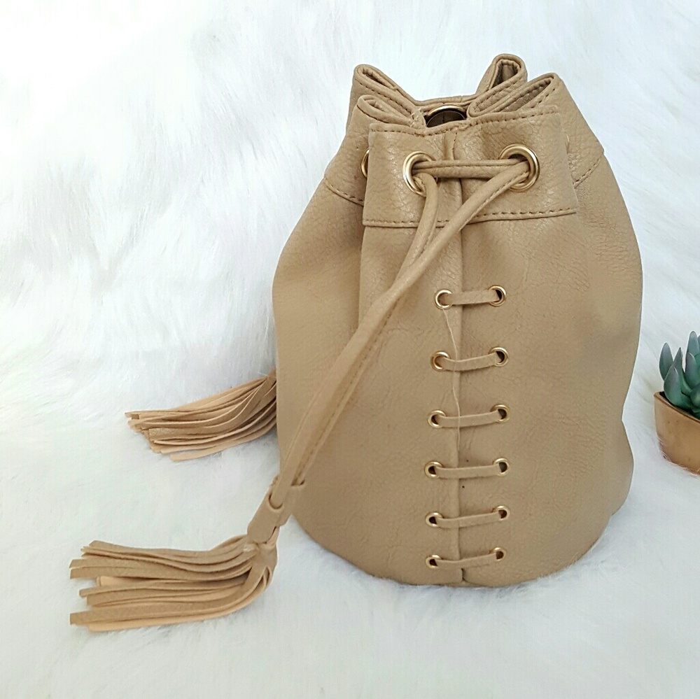 Bucketbag - Picture 3 of 6
