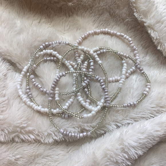 Assorted bracelets - Picture 3 of 8