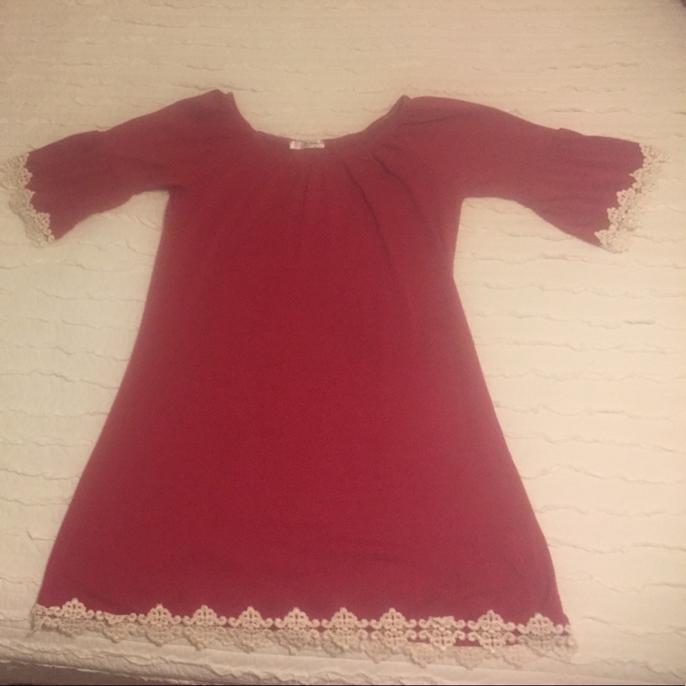 Cute tunic perfect for the holidays!