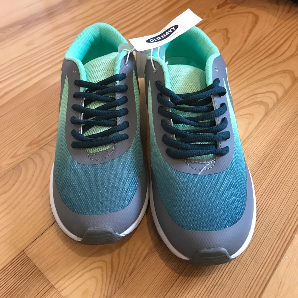 Old Navy Seafoam green light weight sneakers