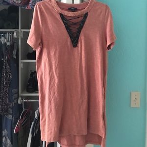 lace up t shirt SZ LARGE