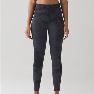 Lululemon Dark Carbon Black Tie Dye Flow & Go