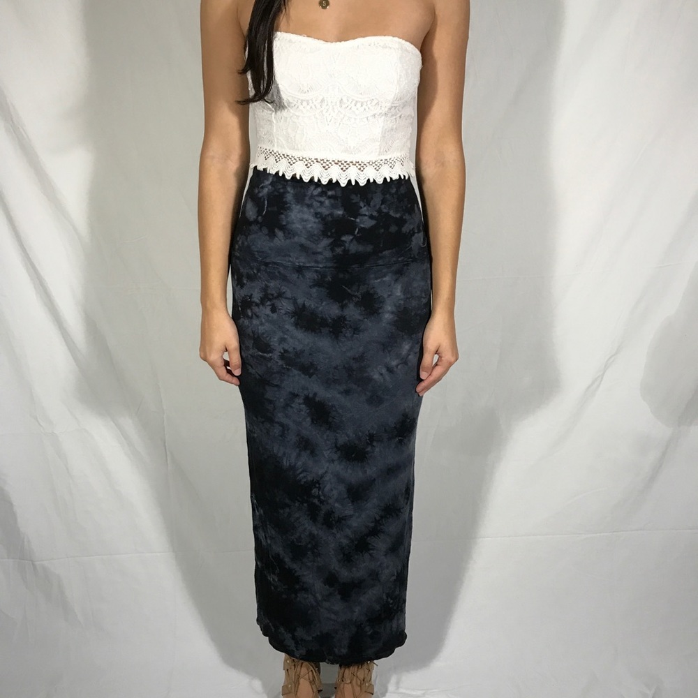 CUTE MIDI SKIRT - NEW WITH TAGS