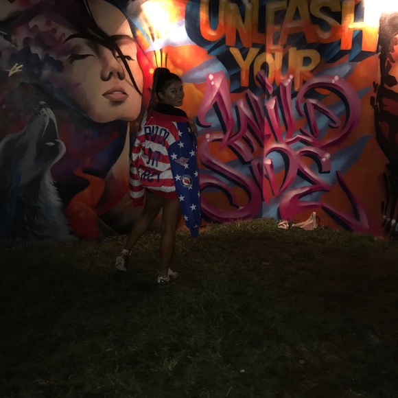 - Your friendly posher Ash - Picture 5 of 10