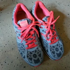 Nike dual fusion lite