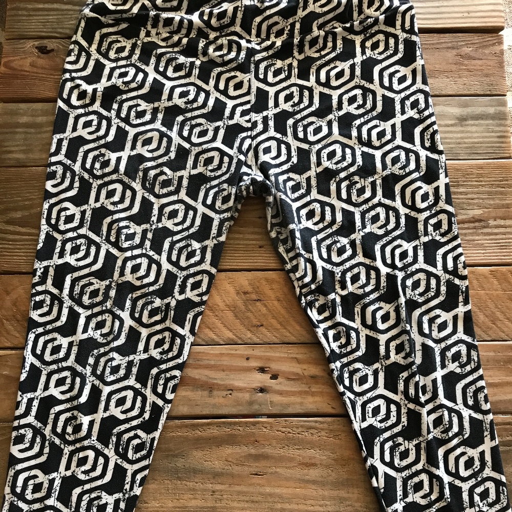Lula Roe TC leggings