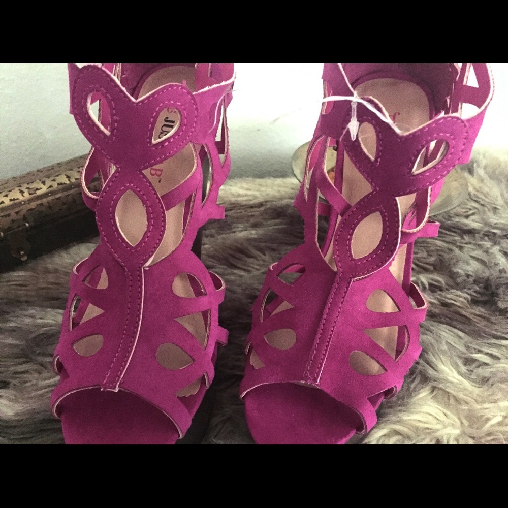 Carved Suede Wedge Heels Platform Shoe - Picture 7 of 7