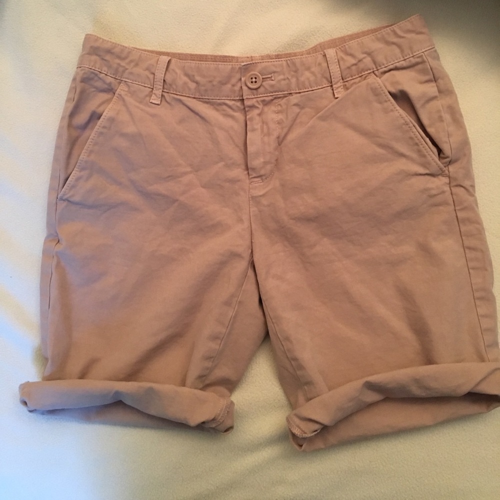 Gap Bermuda shorts 9" inseam
