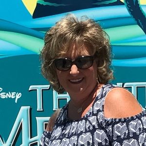 Meet your Posher, Robyn