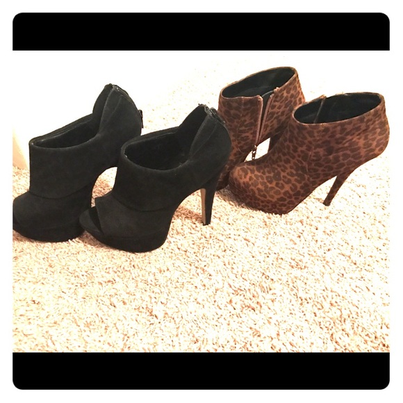 Black suede open-toe booties - Picture 1 of 1