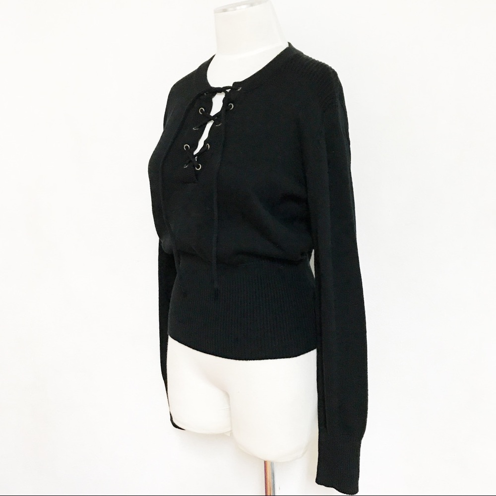 Lace Up Tie Knit sweater pullover - Picture 2 of 6
