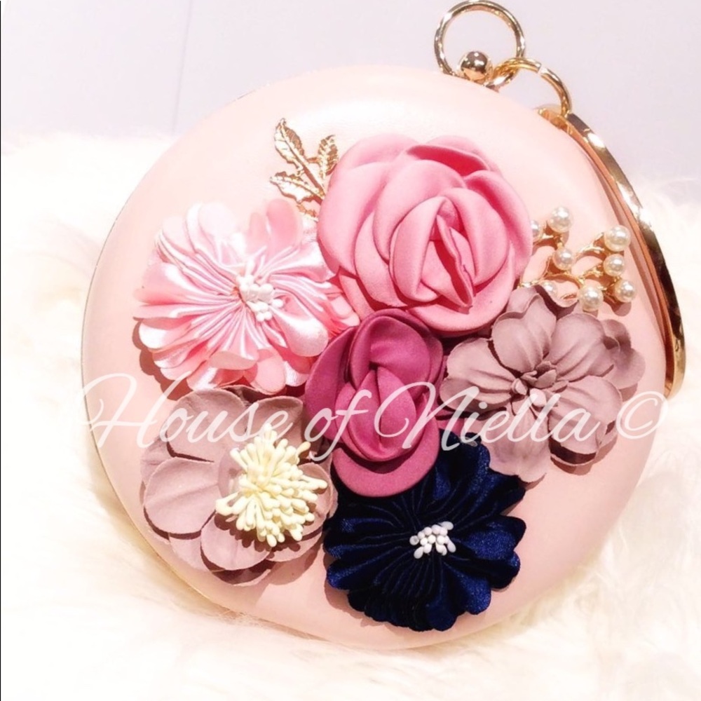 Clutch purses