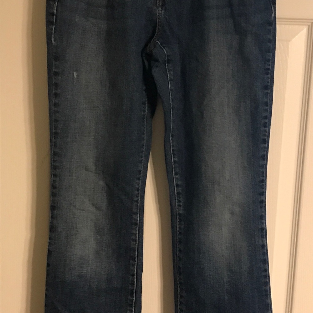 Levi Distressed boot cut jeans