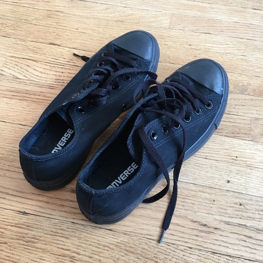 Brand New All Black Low Rise Converse