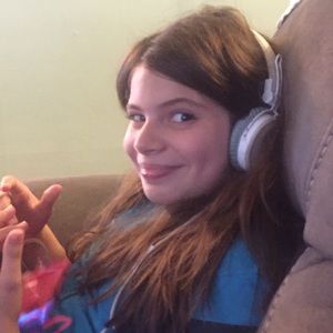 Meet your Posher, Carlos