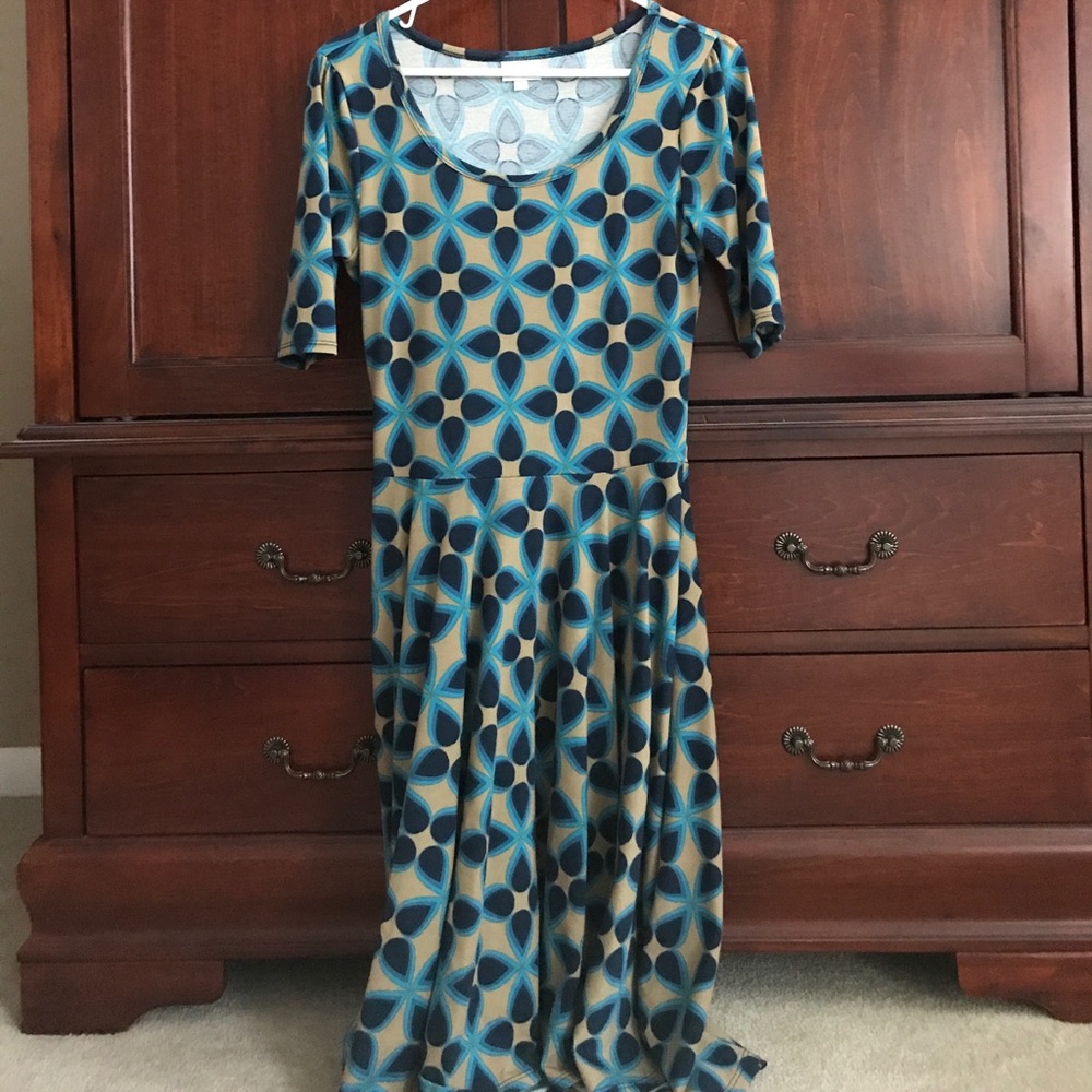 Lularoe Nicole dress