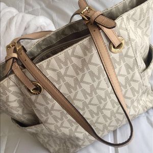 MK purse