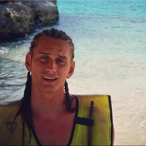 Meet your Posher, Christian