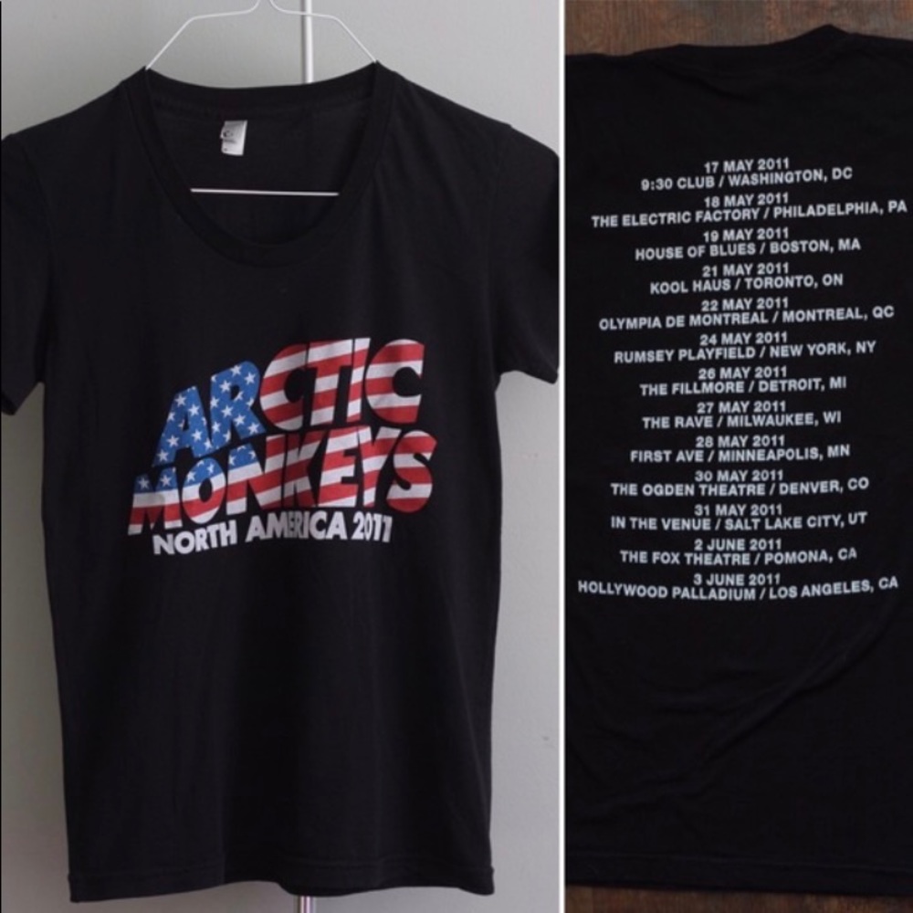 *ISO* Arctic Monkeys 2011 Tour Shirt!