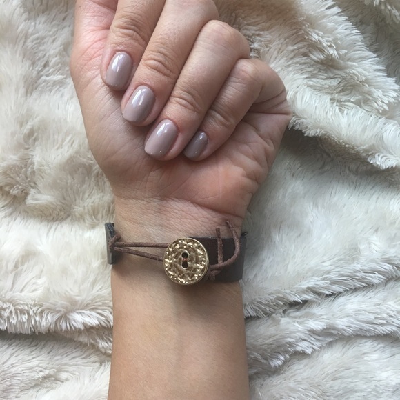 Assorted bracelets - Picture 5 of 7