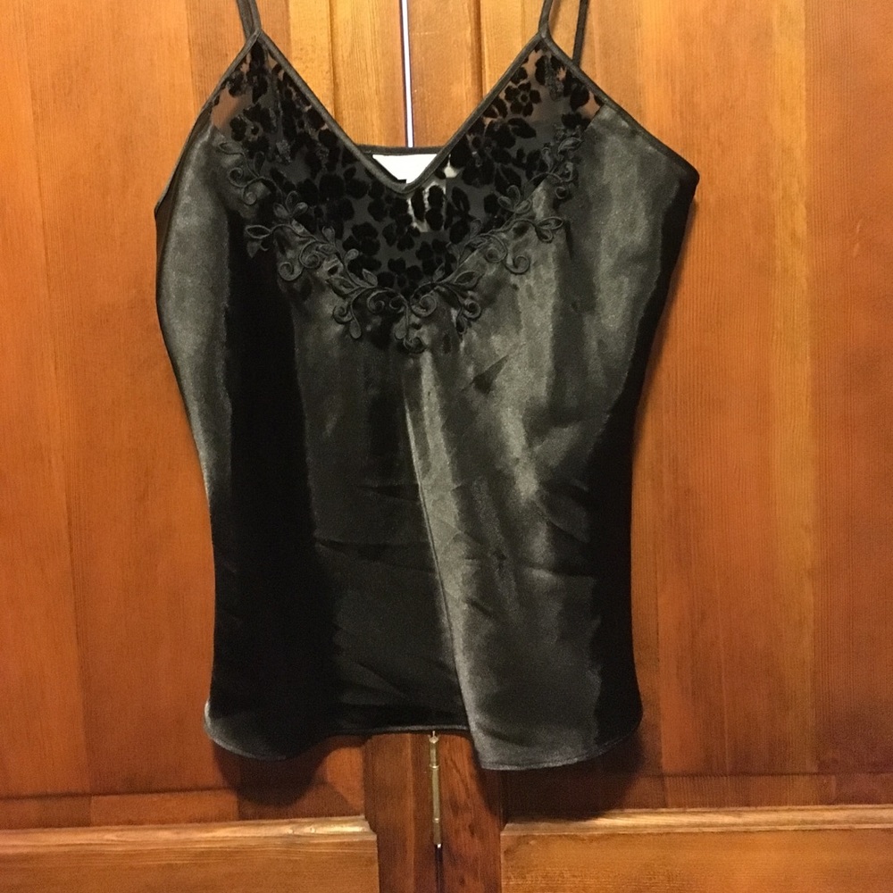lingerie boutique : black silk shirt | velvet rose