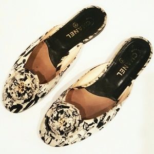 CHANEL 38 Womens shoes VINTAGE RARE SHOES PRINT CHANEL 38 Womens shoes VINTAGE RARE SHOES PRINT